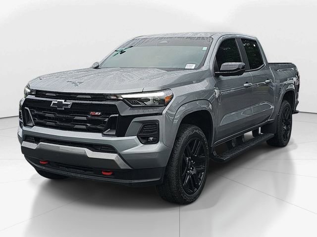 Used 2024 Chevrolet Colorado Z71 w/ Z71 Convenience Package 2 AWD/4WD image 7