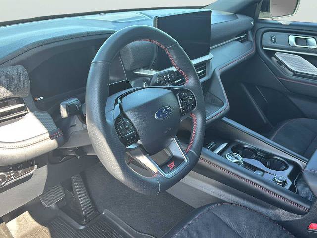 Certified 2025 Ford Explorer ST AWD/4WD image 9