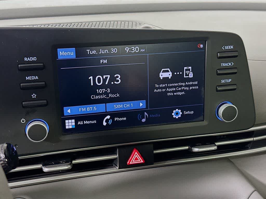Used 2022 Hyundai Elantra SEL FWD image 15