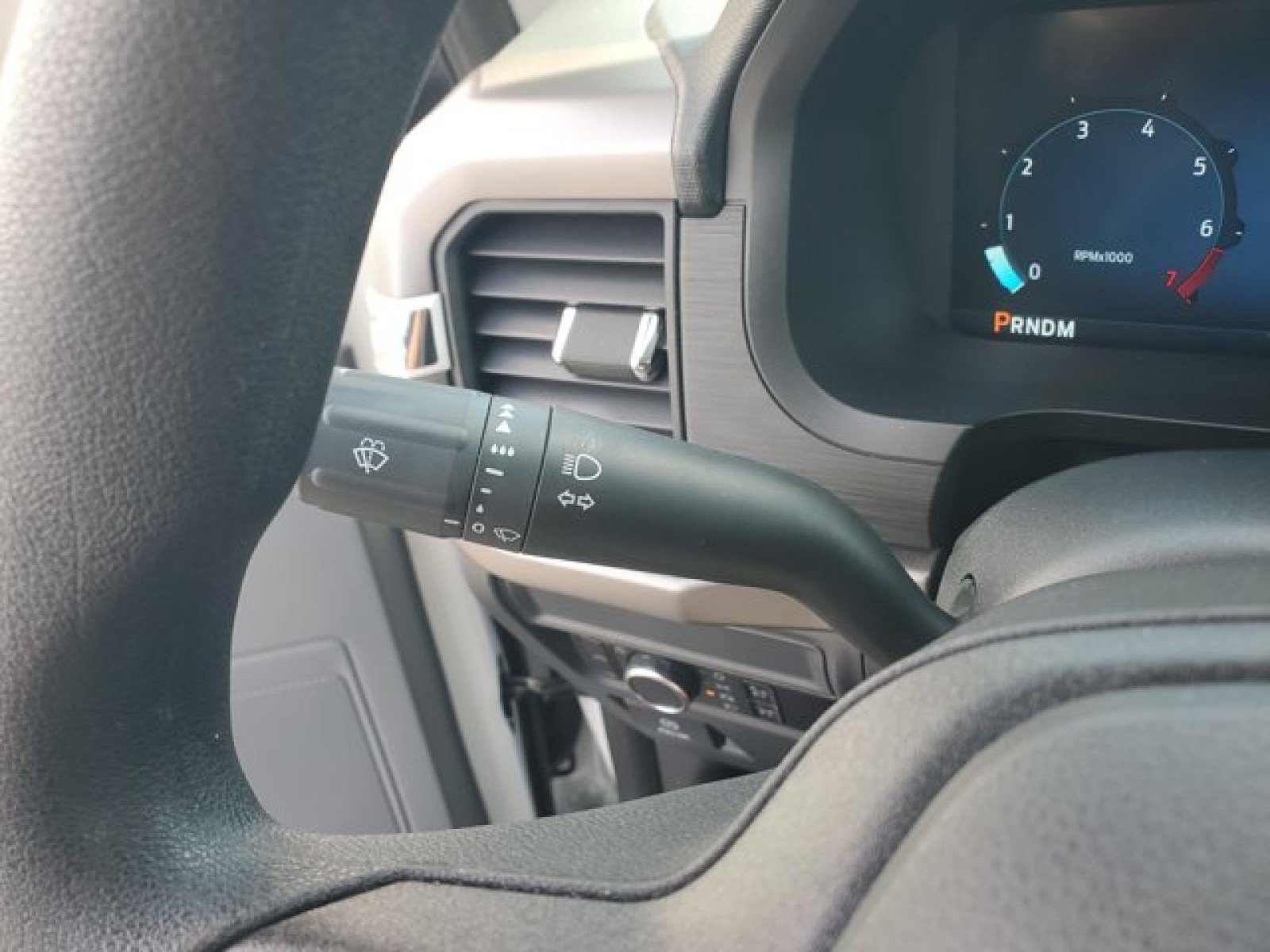 Certified 2024 Ford F150 XL RWD image 18