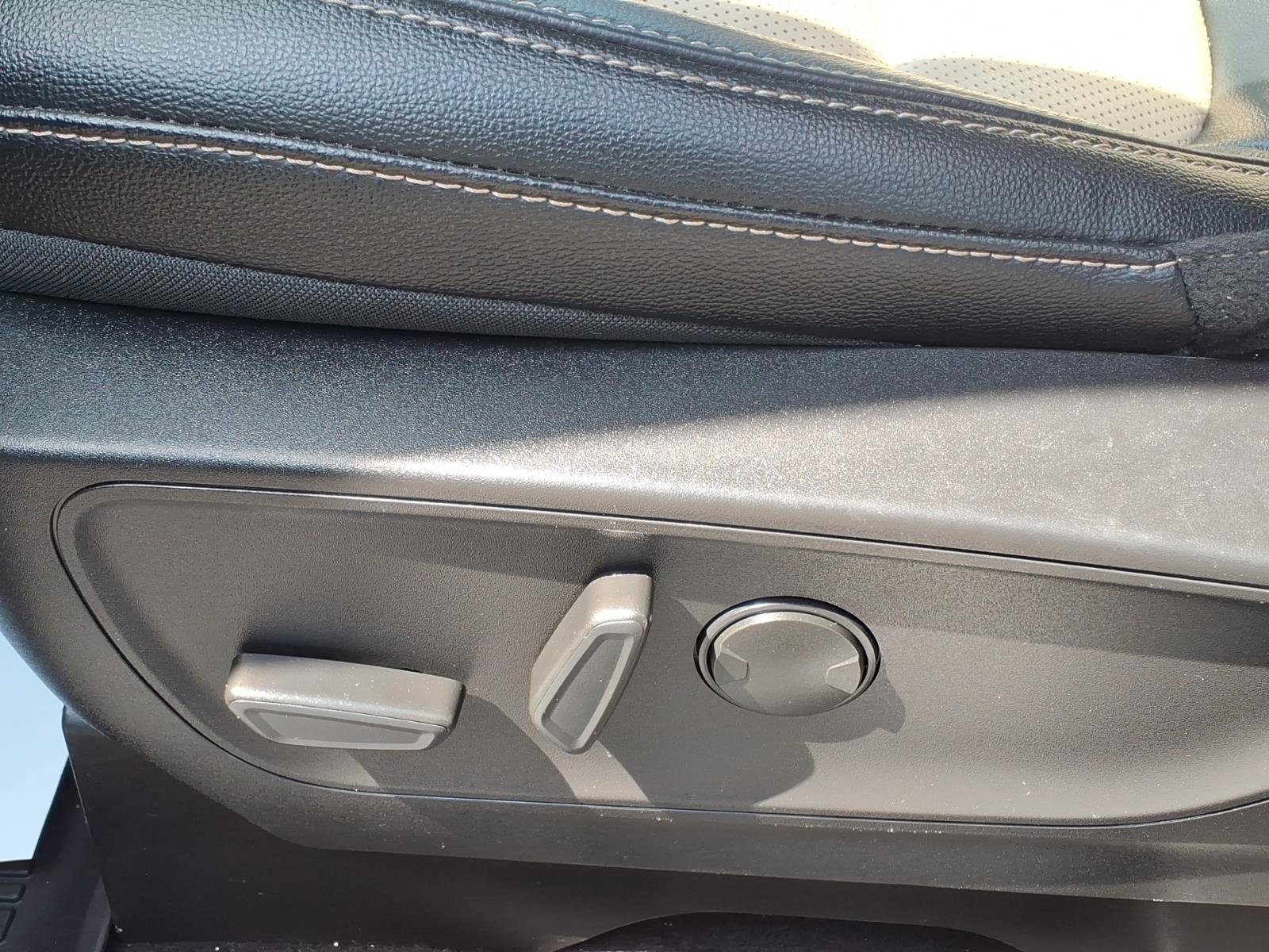 Certified 2022 Ford Escape Titanium w/ Titanium Premium Package FWD image 23