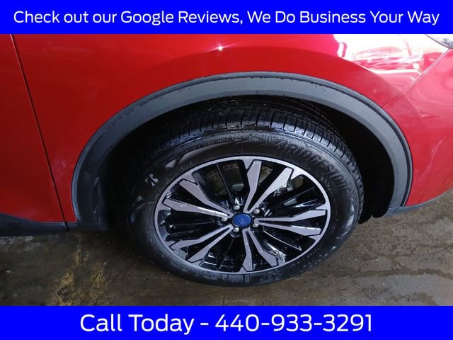 Certified 2022 Ford Escape SEL w/ SEL Stealth AWD Package image 13