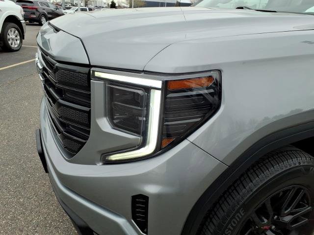 Used 2023 GMC Sierra 1500 Elevation AWD/4WD image 10