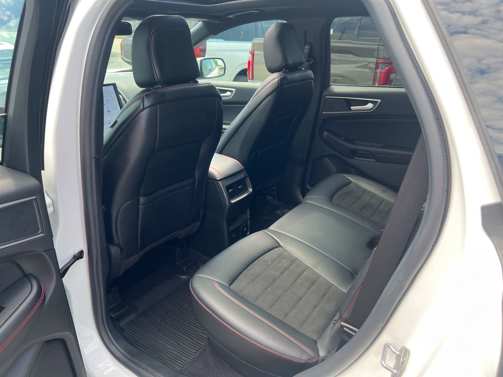 Certified 2023 Ford Edge ST-Line AWD/4WD image 38