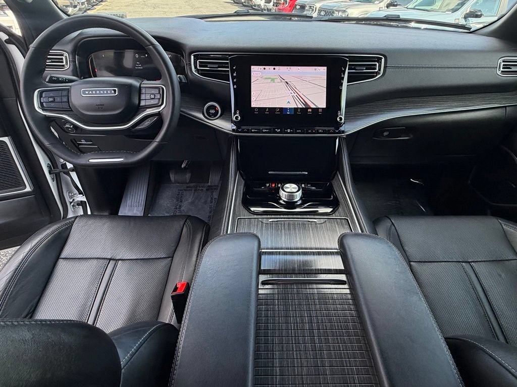 Used 2024 Jeep Wagoneer Series II w/ Flexible Seating Group RWD image 30