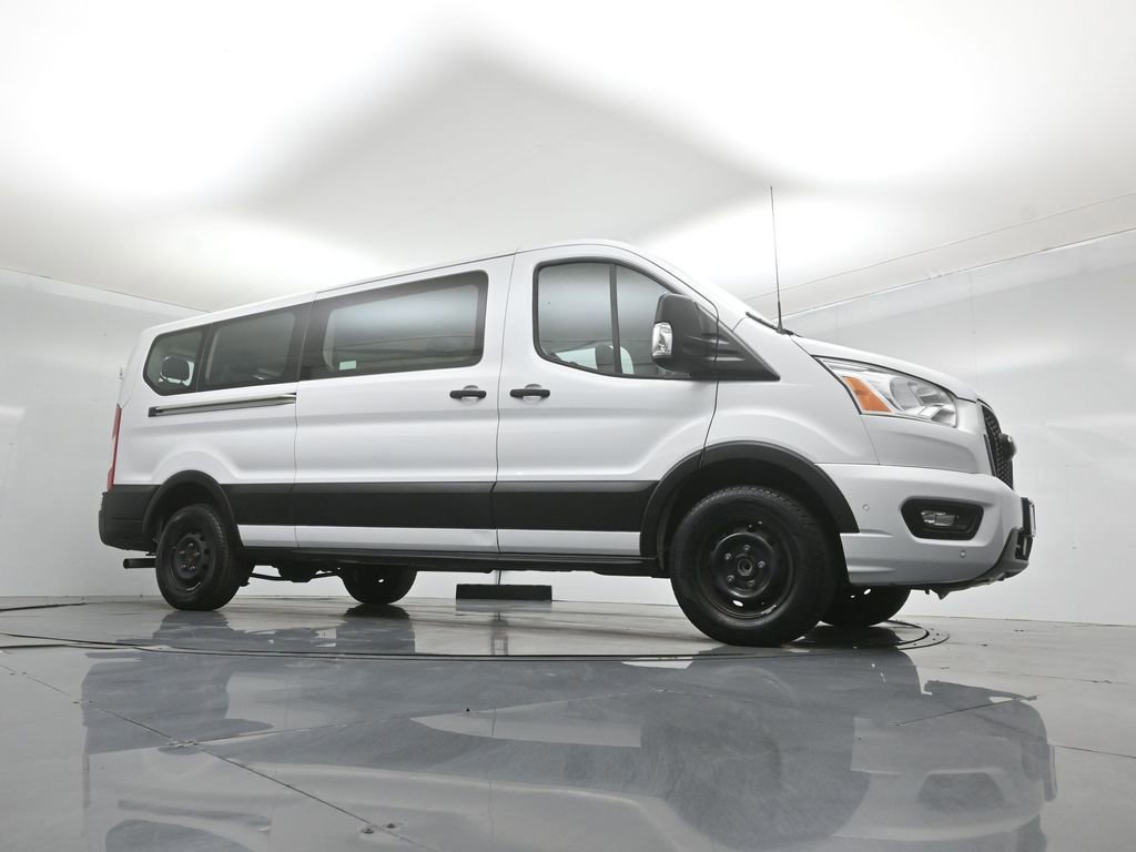 Certified 2022 Ford Transit 350 XLT RWD image 2