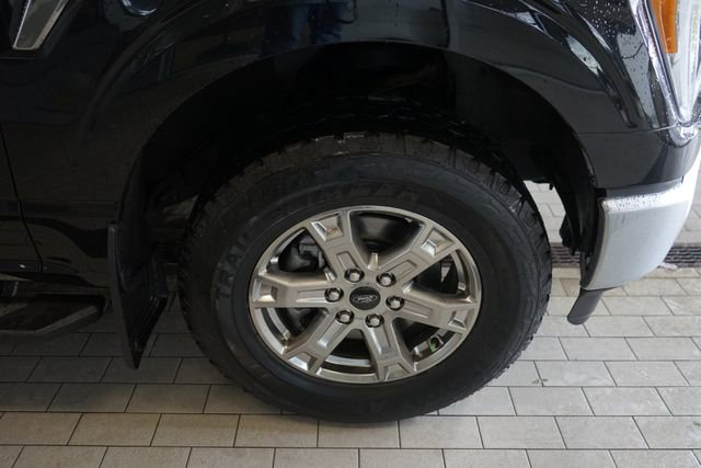 Certified 2021 Ford F150 XLT w/ Equipment Group 302A High image 17