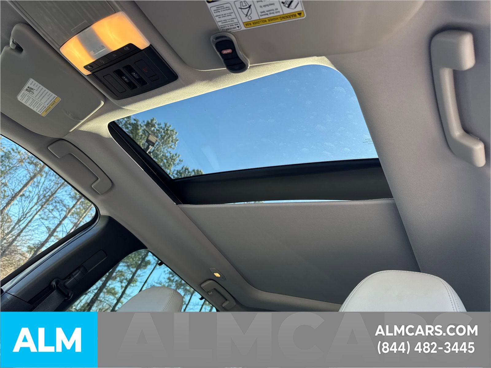 Used 2023 Mitsubishi Outlander SEL image 40