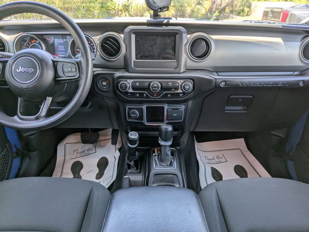 Used 2022 Jeep Wrangler Unlimited Sport AWD/4WD image 17