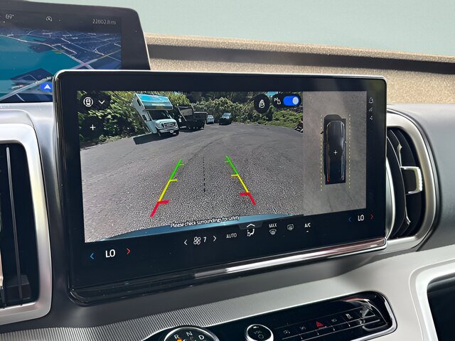 Certified 2025 Ford Expedition Max Active AWD/4WD image 9