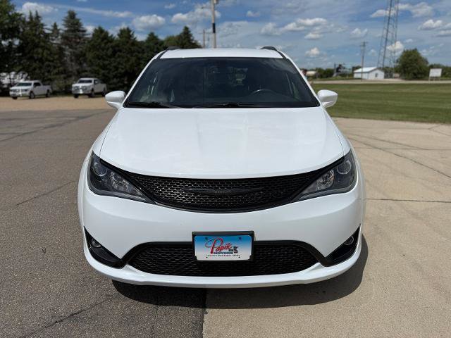 Used 2020 Chrysler Pacifica Touring-L AWD/4WD image 11