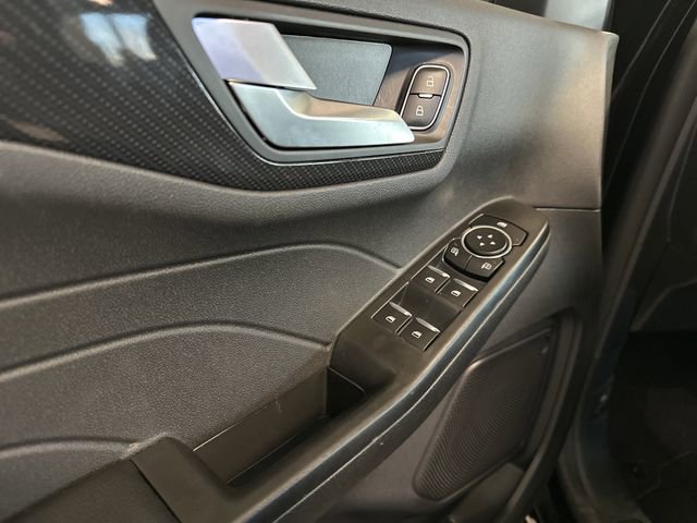 Certified 2025 Ford Escape ST-Line Elite image 26