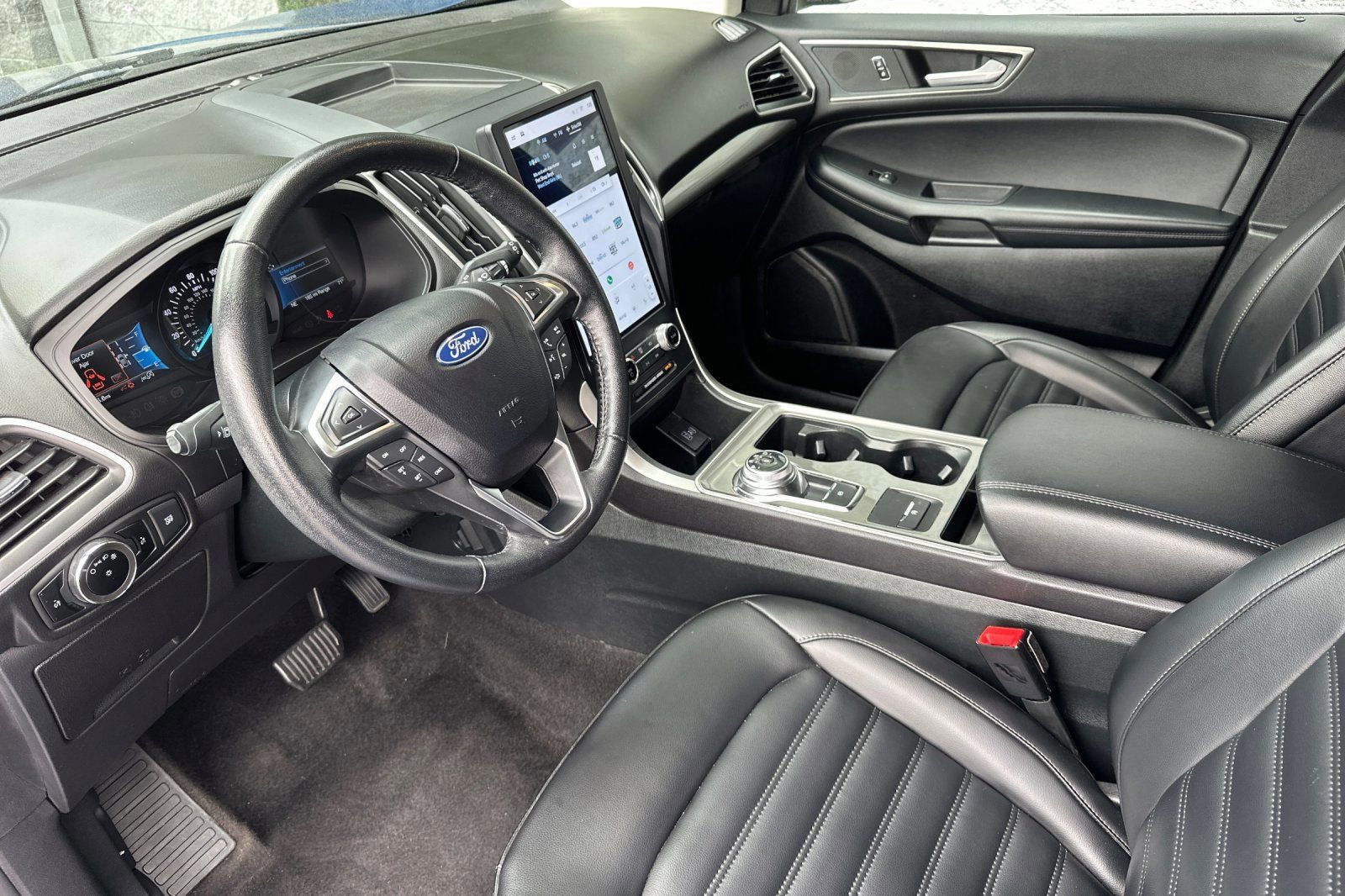 Certified 2024 Ford Edge SEL image 13