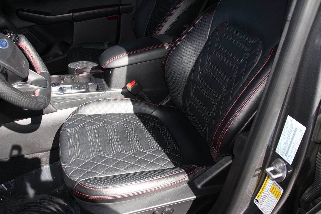 Certified 2023 Ford Escape ST-Line Elite w/ Premium Technology Package AWD/4WD image 23