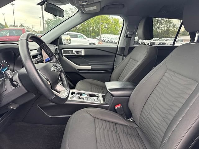 Certified 2021 Ford Explorer XLT AWD/4WD image 9