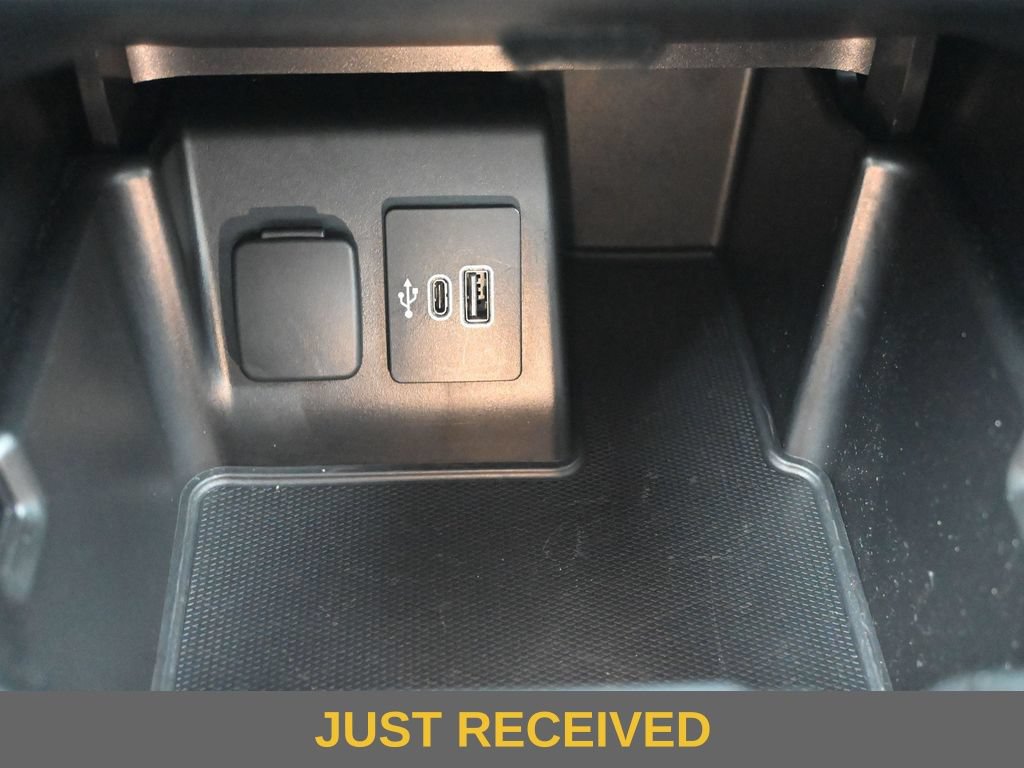 Certified 2025 Ford Explorer ST-Line AWD/4WD image 14