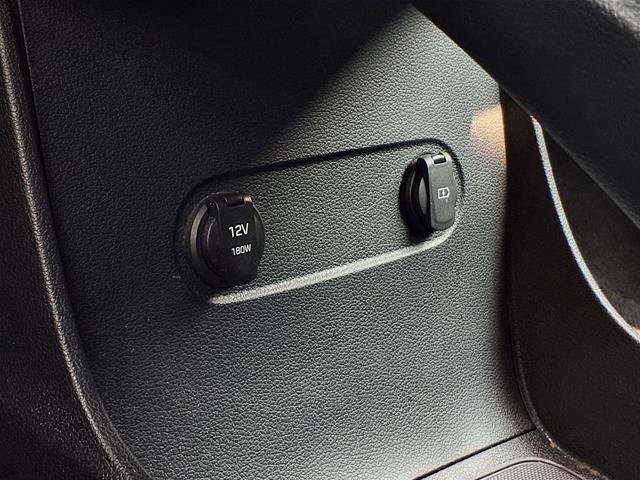 Used 2025 Hyundai Palisade SEL FWD image 12