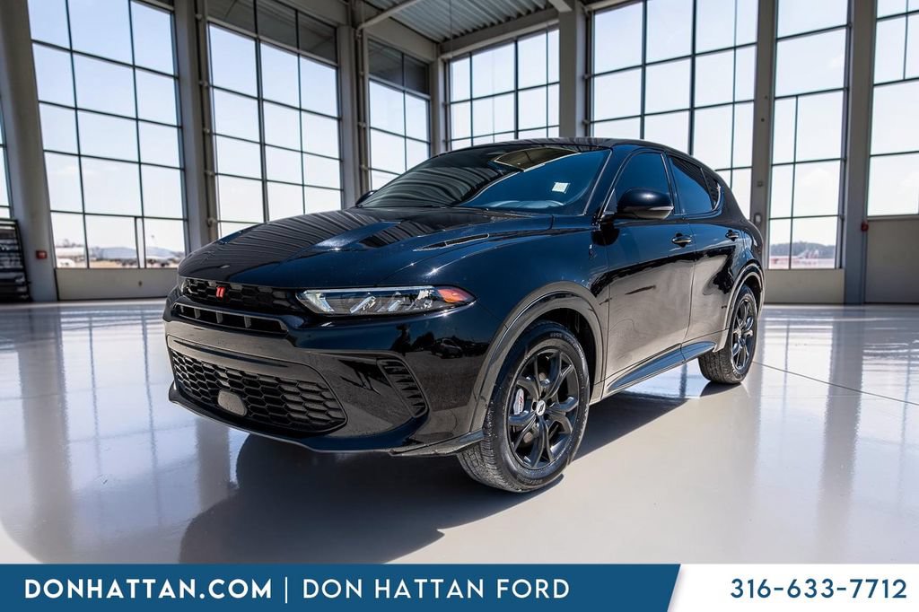 Used 2024 Dodge Hornet R/T Plus w/ R/T Blacktop Package AWD/4WD image 27