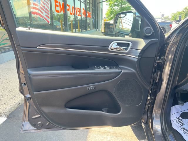 Used 2021 Jeep Grand Cherokee Limited AWD/4WD image 18