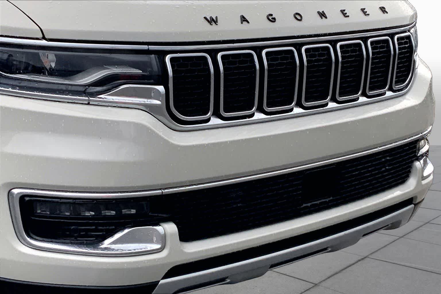 Used 2022 Jeep Wagoneer Series II w/ Rear Seat Video Group 1 RWD image 26