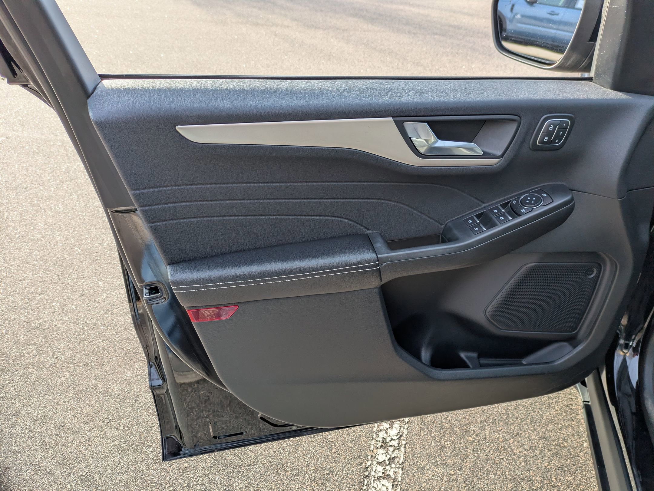 Certified 2022 Ford Escape SEL w/ Technology Package image 15