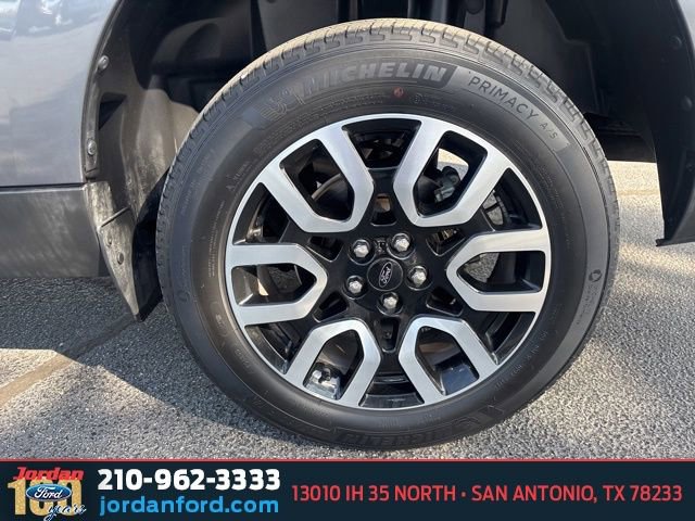 Certified 2023 Ford Maverick Lariat w/ Lariat Luxury Package FWD image 29
