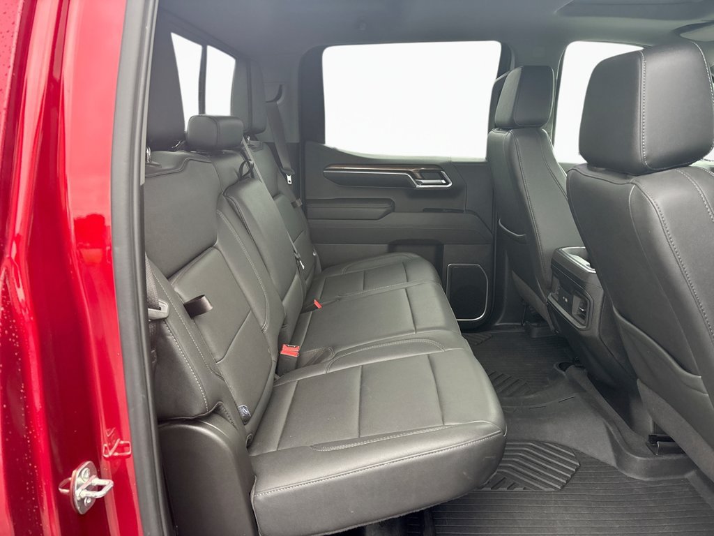 Used 2024 Chevrolet Silverado 1500 RST AWD/4WD image 16