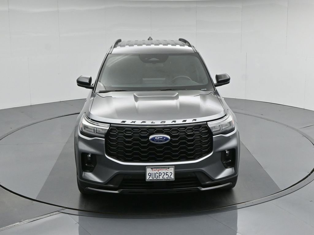 Certified 2025 Ford Explorer ST-Line RWD image 43