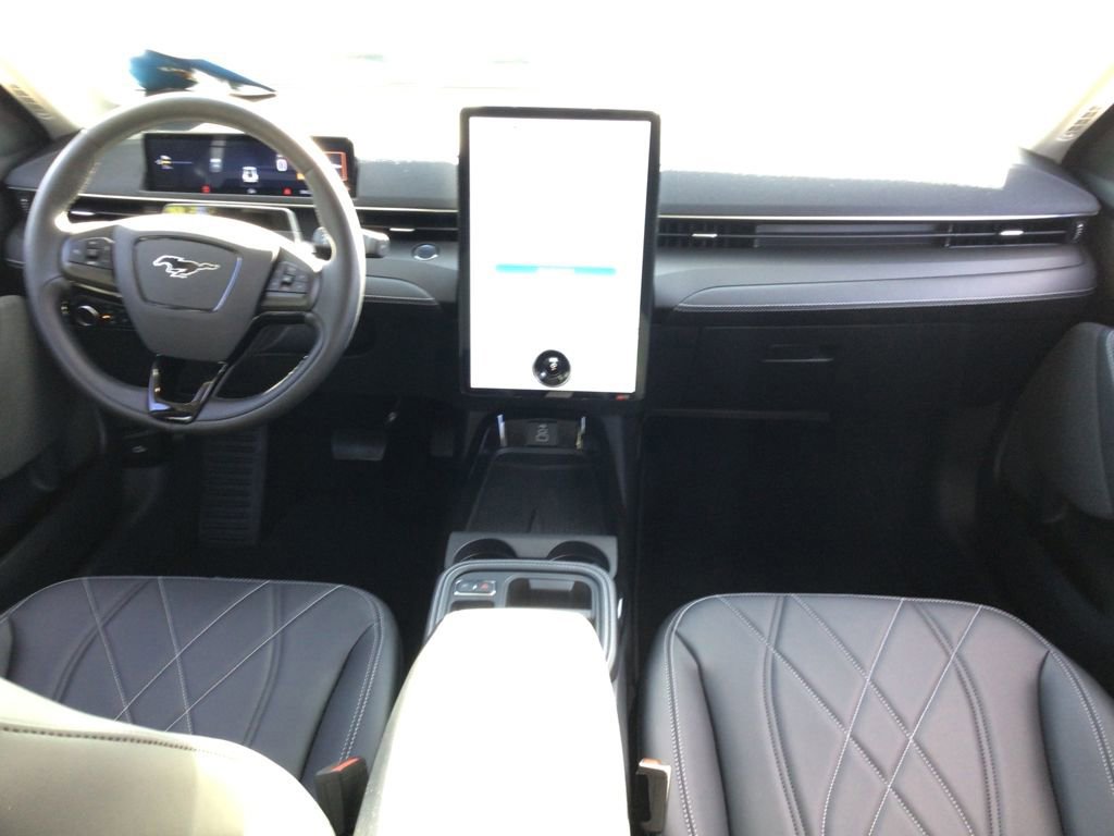Certified 2025 Ford Mustang Mach-E Select image 11