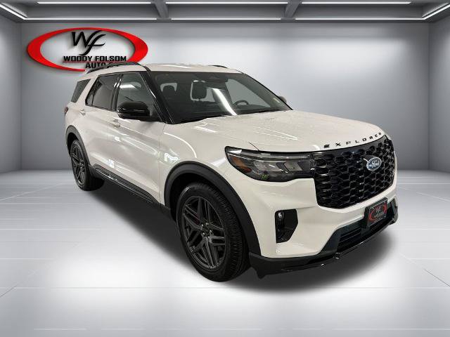 Certified 2025 Ford Explorer ST RWD image 3