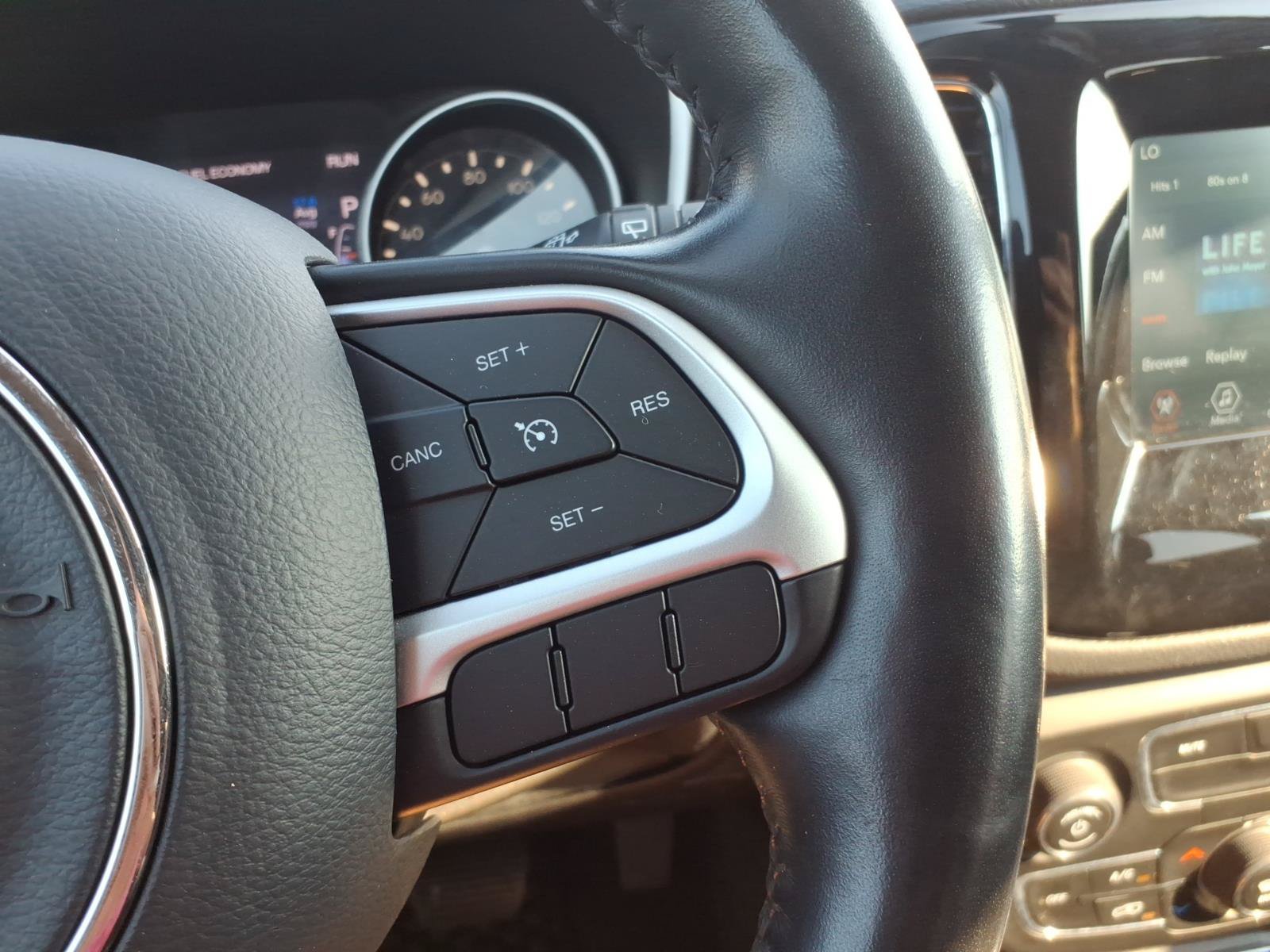 Used 2020 Jeep Compass Latitude AWD/4WD image 19