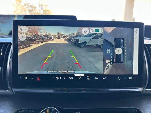 Certified 2025 Ford Expedition Platinum image 22