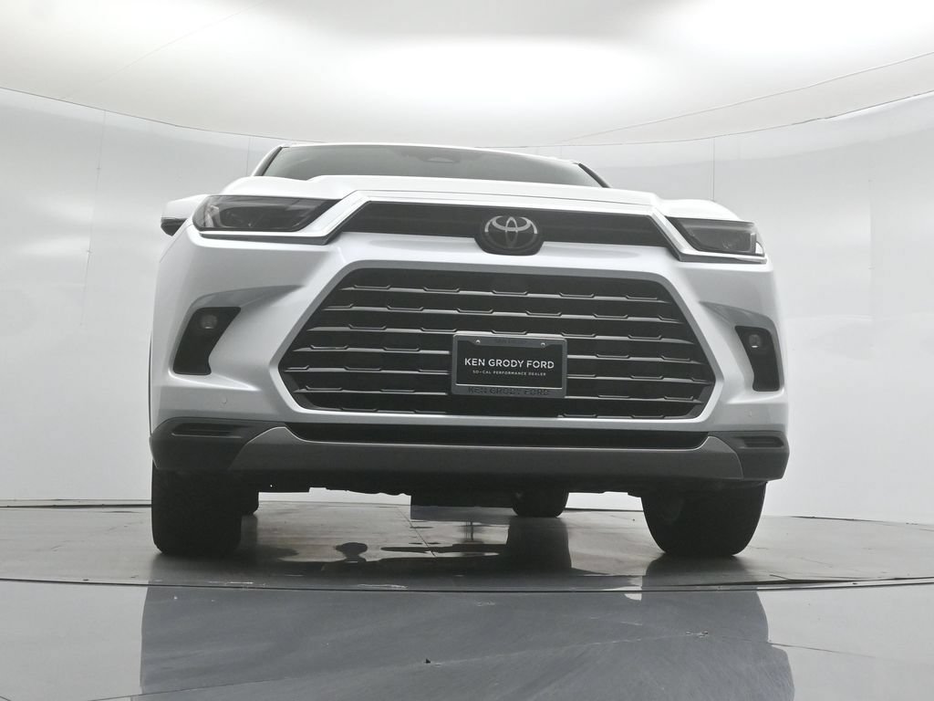 Used 2024 Toyota Grand Highlander AWD Hybrid image 43