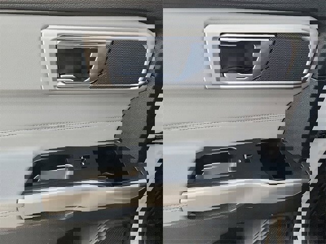 Certified 2023 Ford Explorer XLT w/ Equipment Group 202A image 27