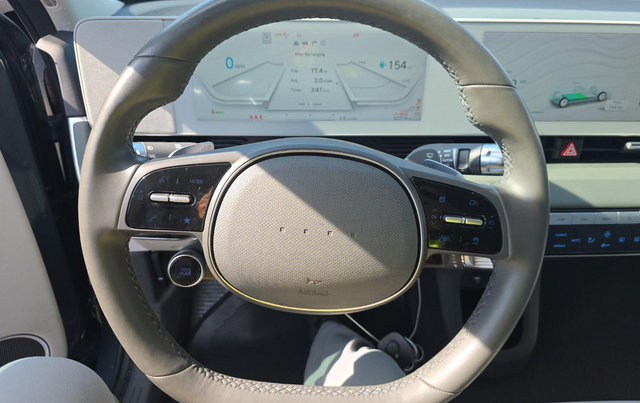 Used 2023 Hyundai Ioniq 5 Limited AWD/4WD image 7