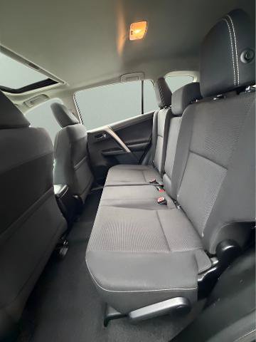Used 2018 Toyota RAV4 XLE AWD/4WD image 12