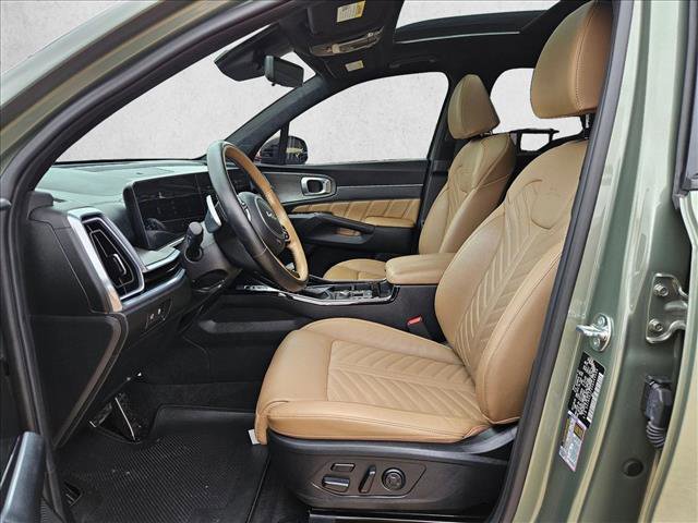 Used 2025 Kia Sorento SX Prestige w/ Olive Brown Leather Package AWD/4WD image 14
