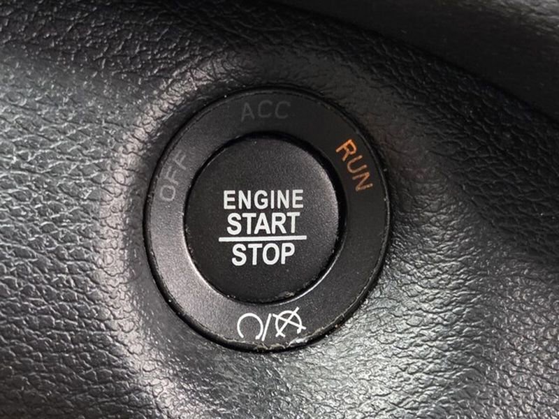 Used 2019 Jeep Cherokee Latitude Plus FWD image 26