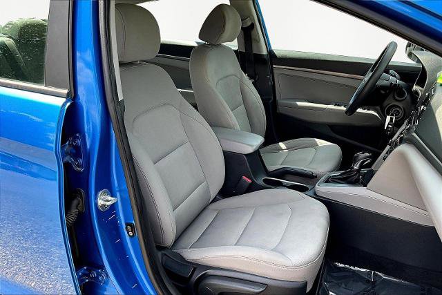 Used 2017 Hyundai Elantra SE image 29