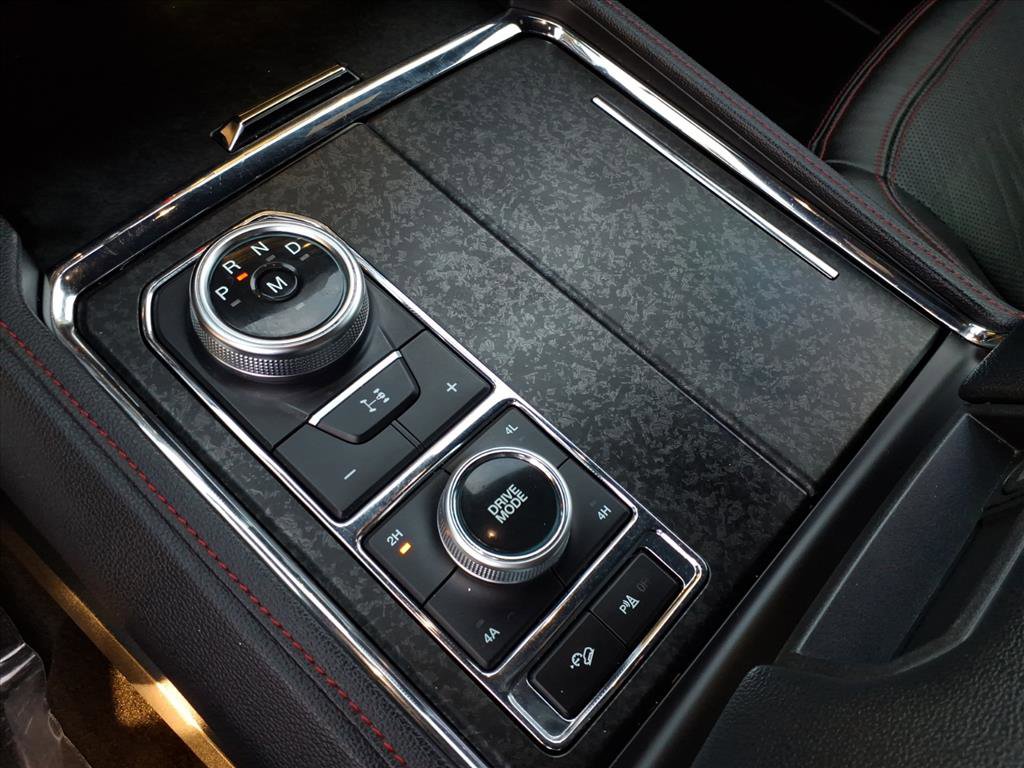 Certified 2022 Ford Expedition Limited image 24