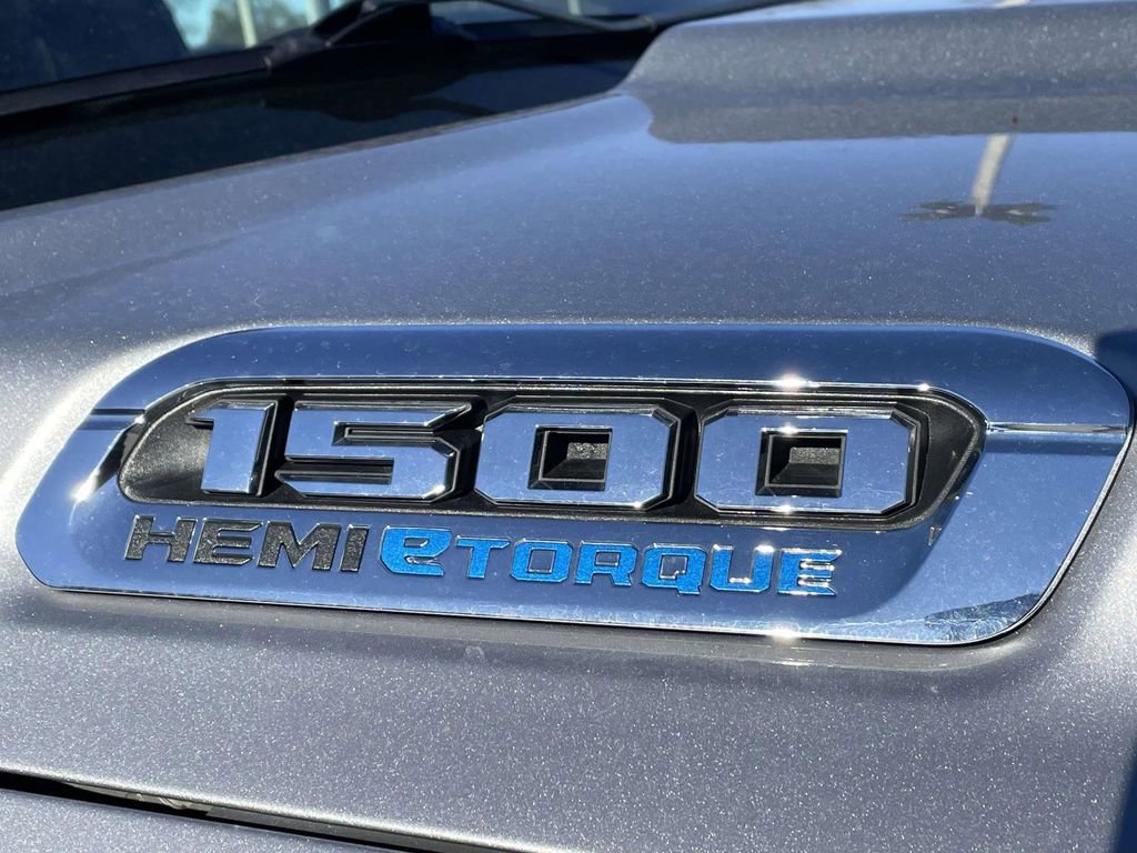 Used 2024 RAM 1500 Laramie image 9