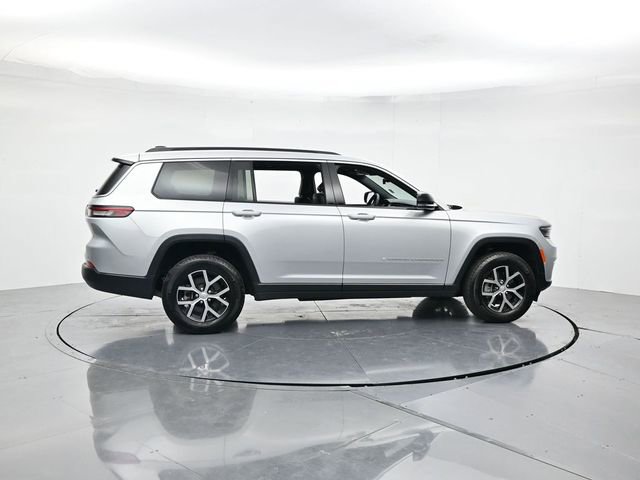 Used 2025 Jeep Grand Cherokee L Limited AWD/4WD image 2