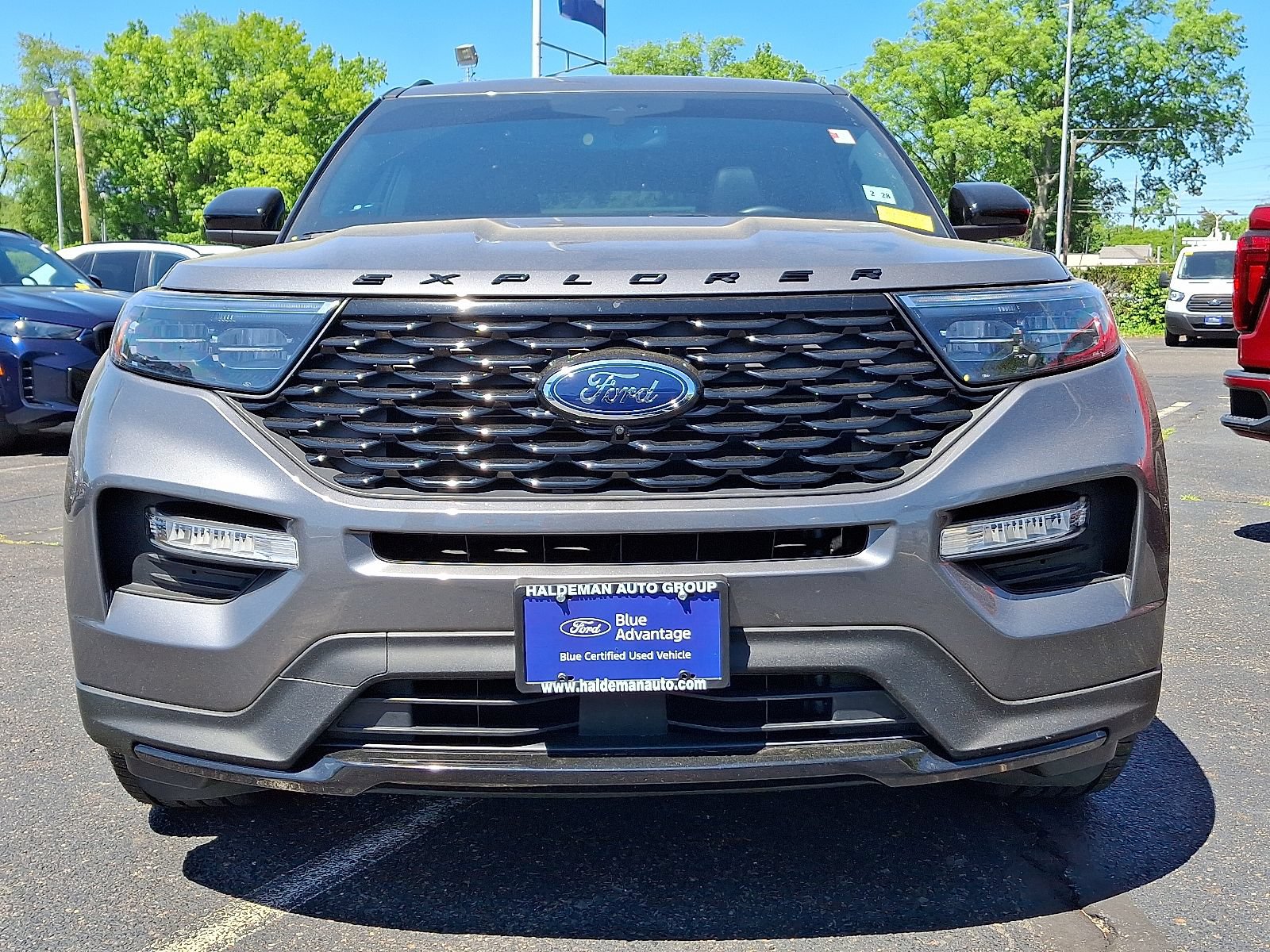 Certified 2022 Ford Explorer ST-Line w/ Class IV Trailer Tow Package AWD/4WD image 2