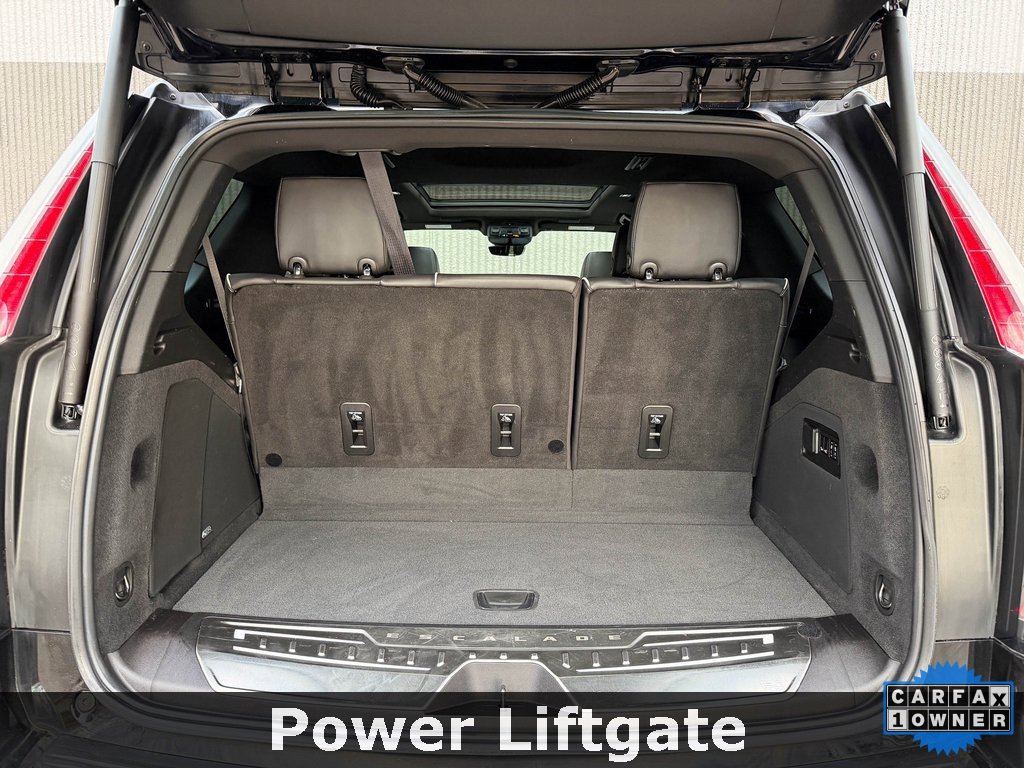 Used 2021 Cadillac Escalade Premium Luxury image 22