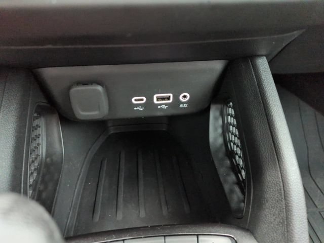 Used 2023 Chevrolet TrailBlazer LT w/ Convenience Package AWD/4WD image 42
