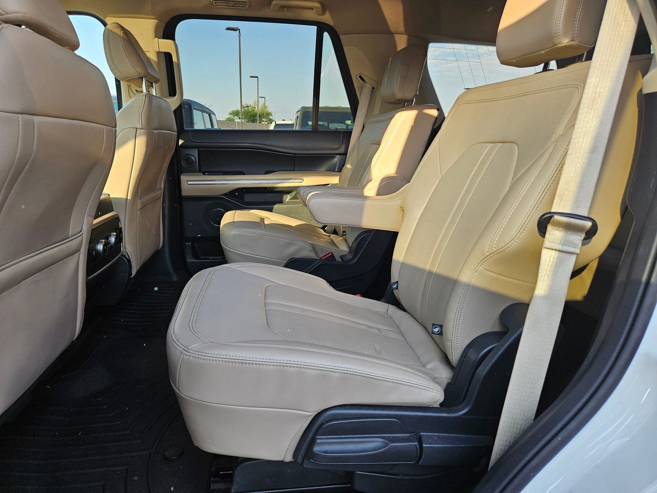 Certified 2023 Ford Expedition Limited AWD/4WD image 30