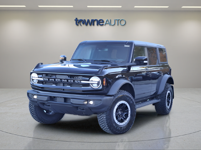 Certified 2022 Ford Bronco Outer Banks w/ Sasquatch Package AWD/4WD image 2