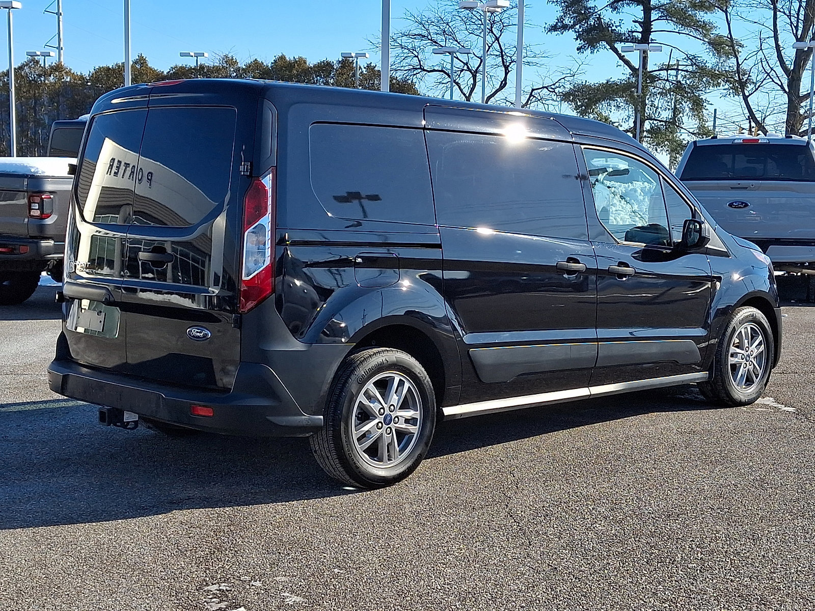 Certified 2023 Ford Transit Connect XL w/ Trailer Tow Package image 8