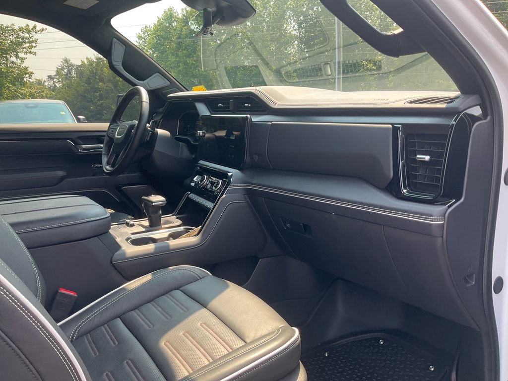 Used 2025 GMC Sierra 1500 AT4X AWD/4WD image 11