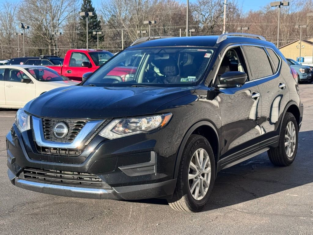 Used 2018 Nissan Rogue SV w/ Premium Package image 6